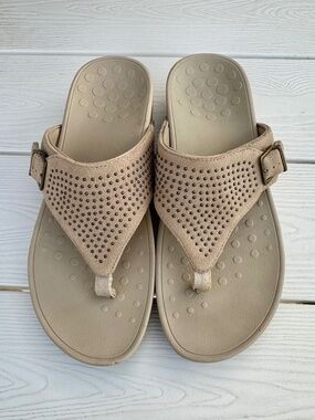 Vionic Capitola Suede/ Leather Thong-Style Sandals, Size 8